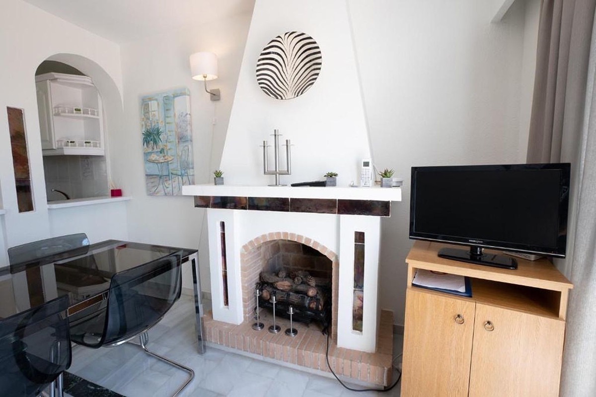 townhouse in Alhambra