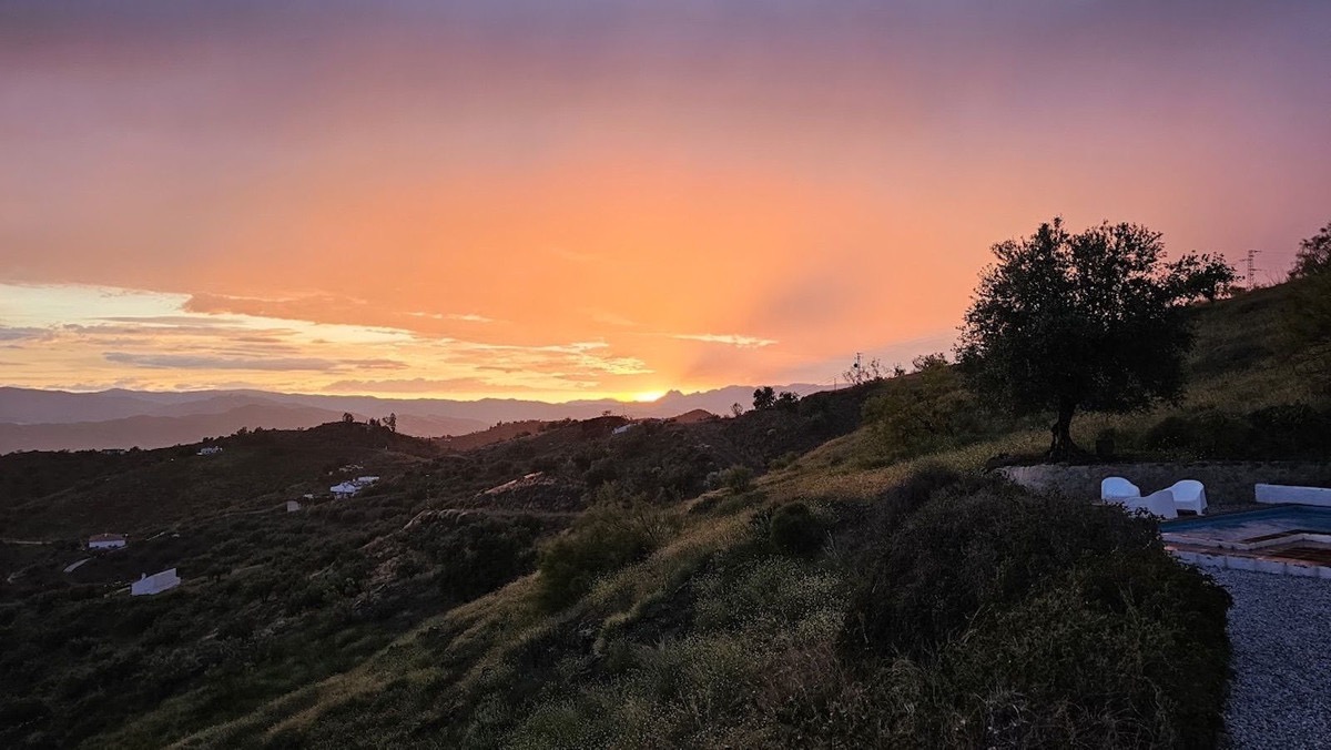 Exclusive villa in the country side of Canillas de Aceituno