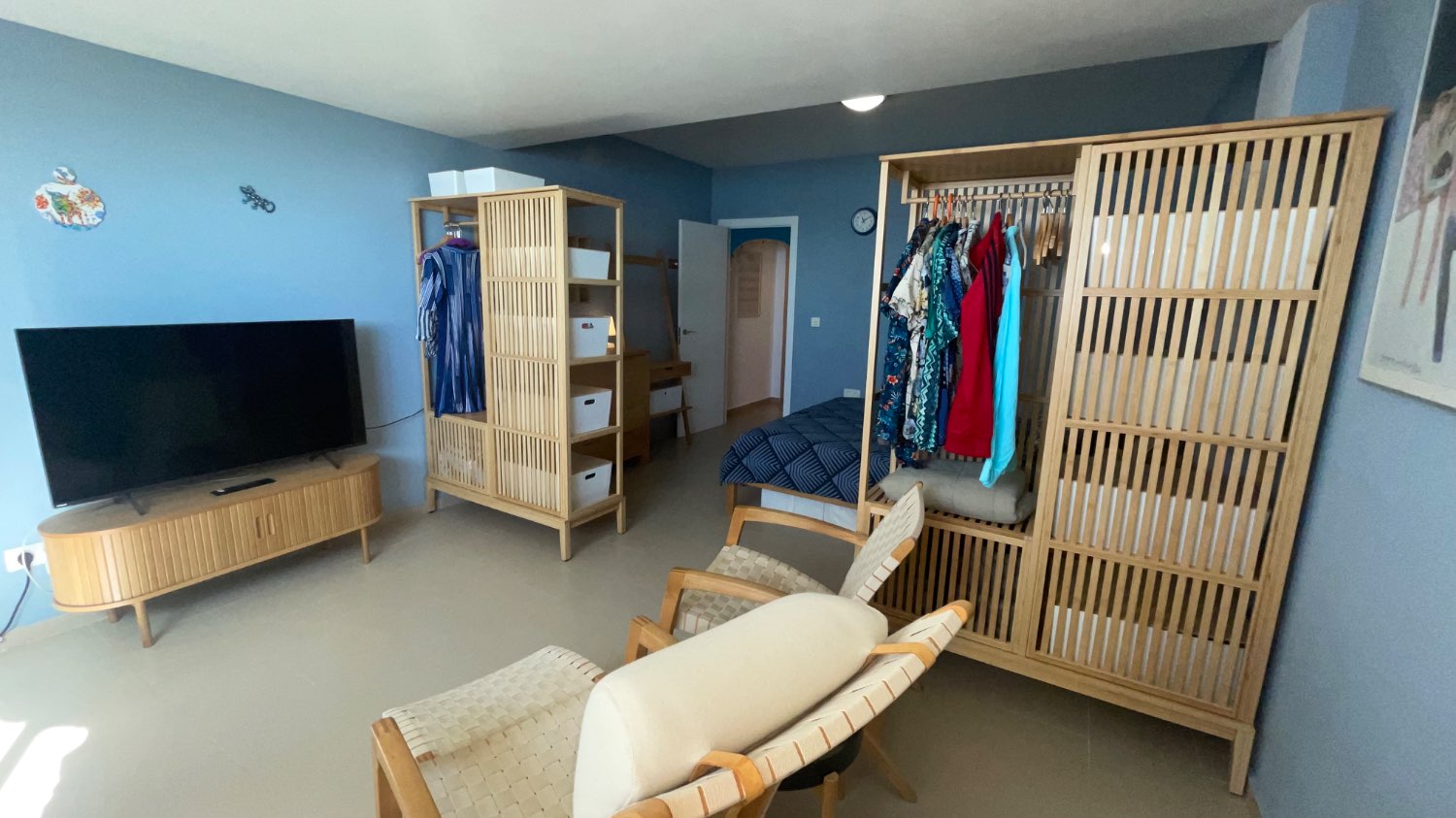 immaculate townhouse with panoramic sea views