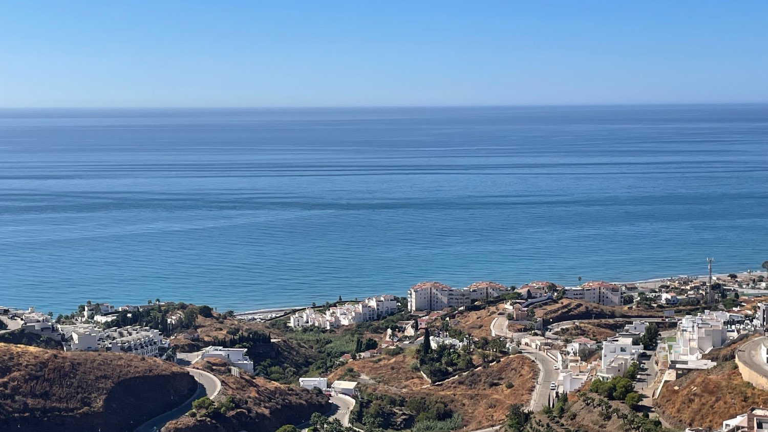 immaculate townhouse with panoramic sea views