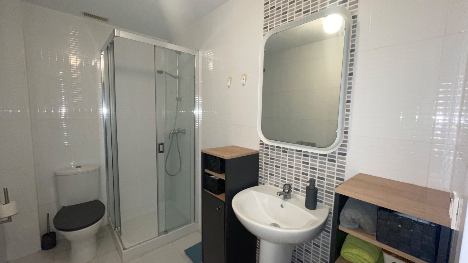 immaculate townhouse with panoramic sea views