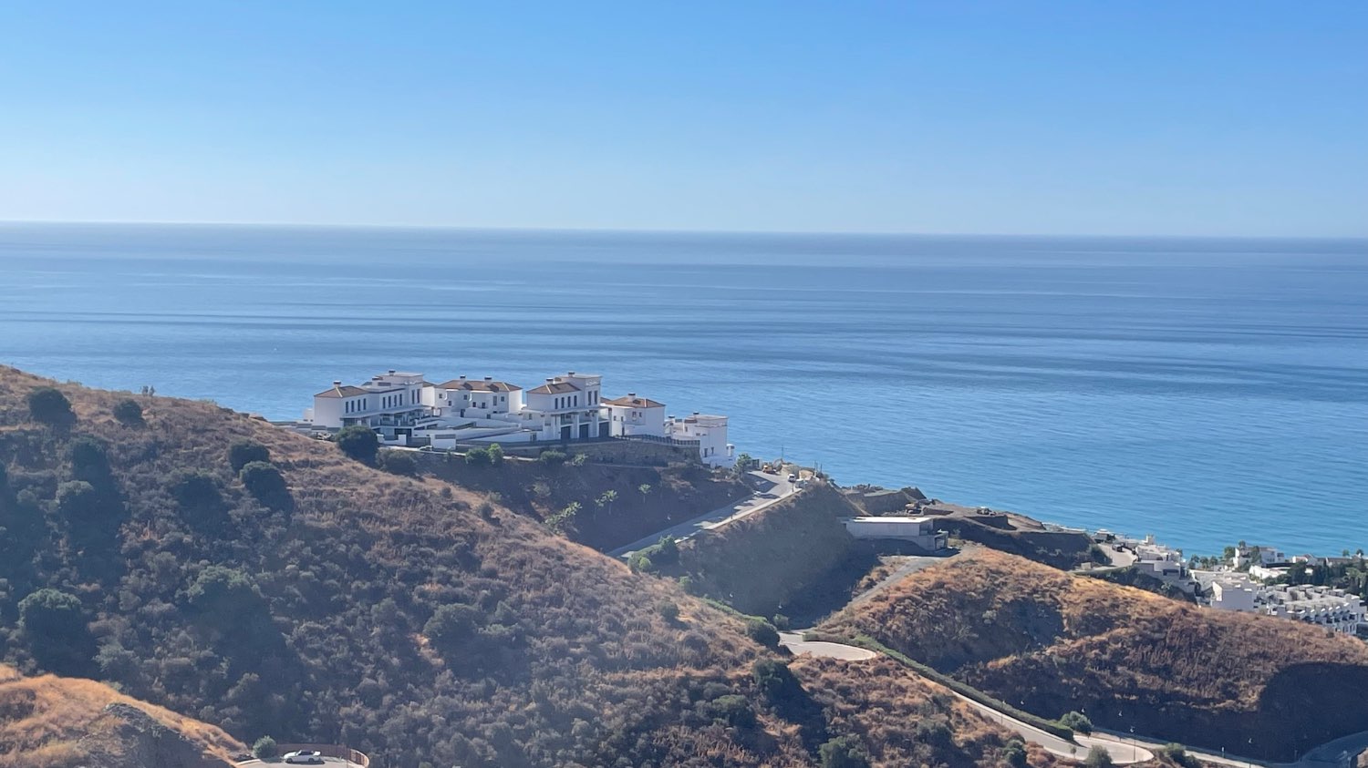 immaculate townhouse with panoramic sea views