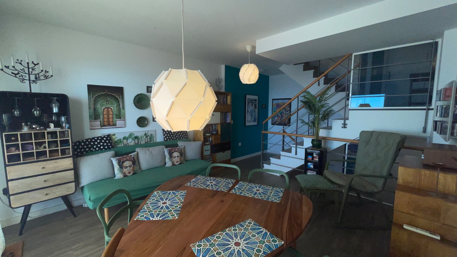 immaculate townhouse with panoramic sea views