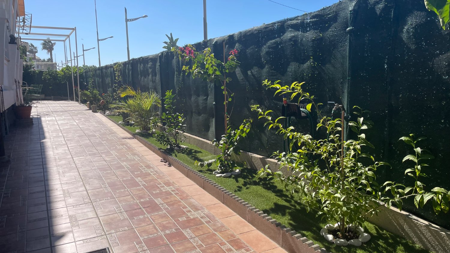 Frontline ground floor apartment of 170m2