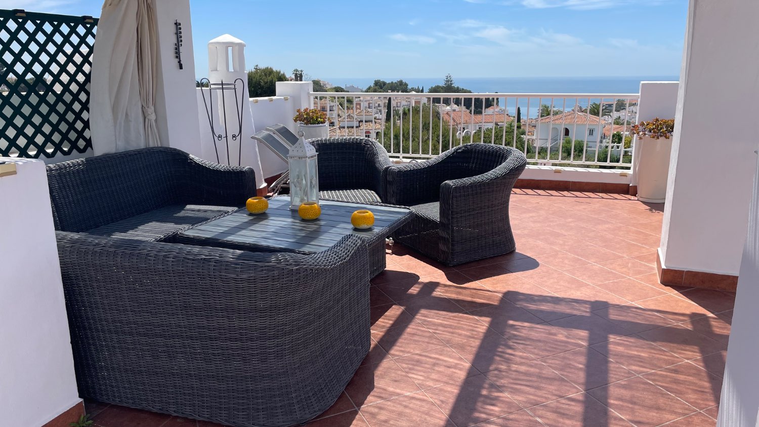 Spacious corner villa with panoramic views